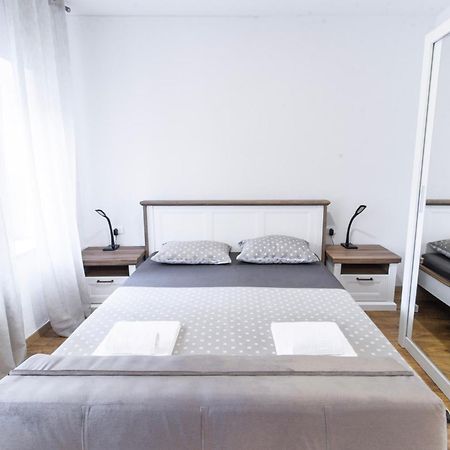 Apartments Florian Lopud Exterior photo