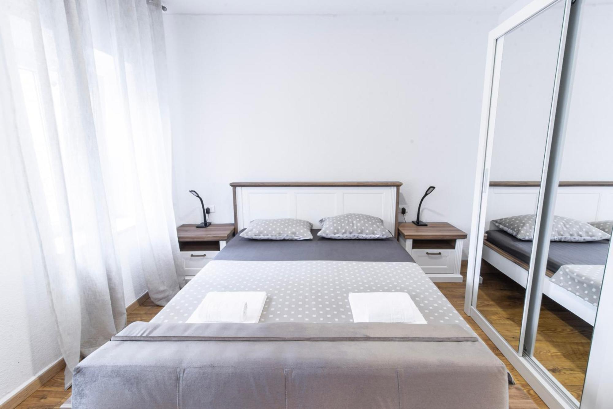Apartments Florian Lopud Exterior photo